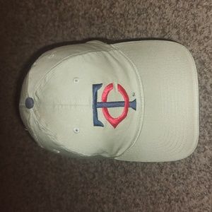 Vtg 2000 Diary Queen MLB Minnesota Twins Embroidered Tan Red Blue Snapback Hat